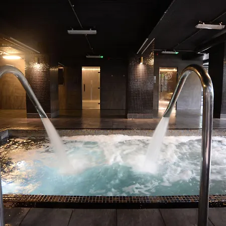 The Waterside And Leisure Club 3* Manchester