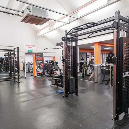 The Waterside And Leisure Club 3* Manchester