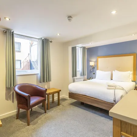 The Waterside And Leisure Club Hotell