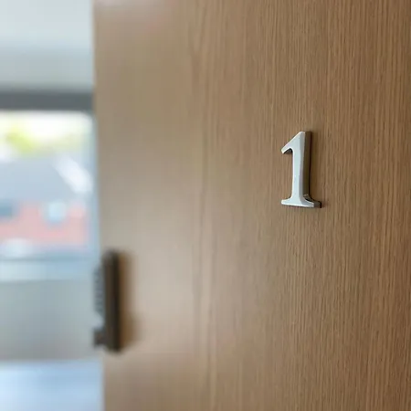 Fresh Private In Shared 2 Bed Flat Camp Street