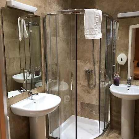 بيت ضيافة New Union Adults Only 3*