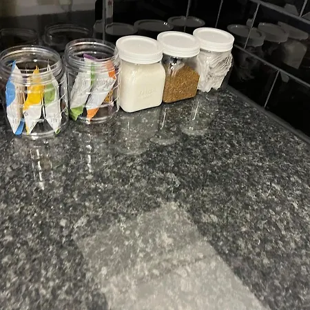 Holiday home 3 Bedroom Luxurious 5mins From Heaton Park *