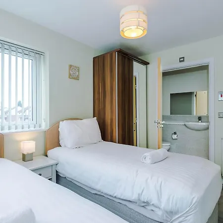 Large Townhouse By The Etihad & Coop Live Arena With Free Parking Manchester