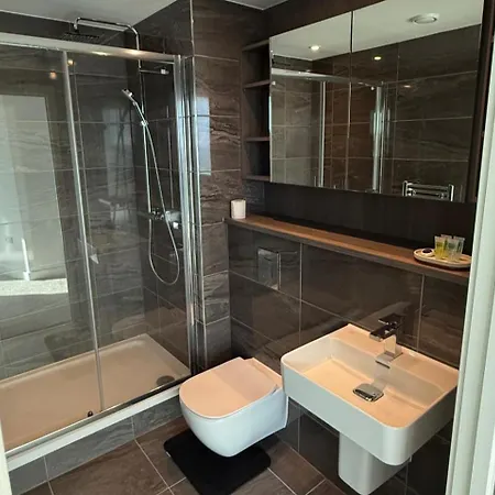 3bed Sleeps 6 - With Wifi Appartamento *