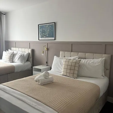 公寓 Sleeps 4 + Free Parking *