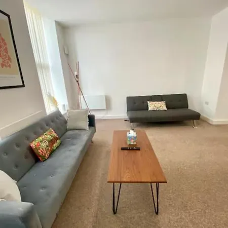 דירה The Failsworth Collection - Stylish With Free Parking *