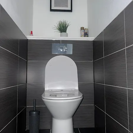 The Cosy Haven - 2 Bedroom House Манчестер