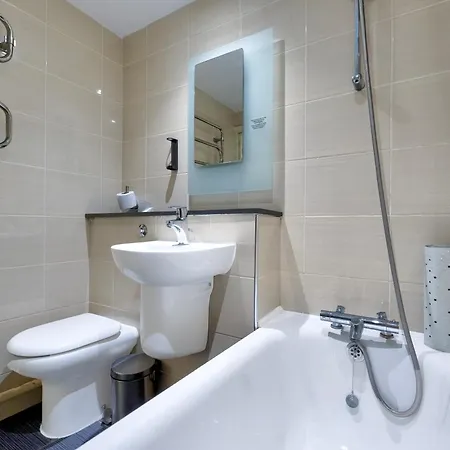 Airport By Dancenter Hotel 4*