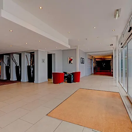 Airport By Dancenter Hotel Manchester