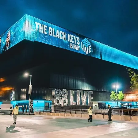 Home-from-home Near Etihad, Garden & Free Parking Manchester