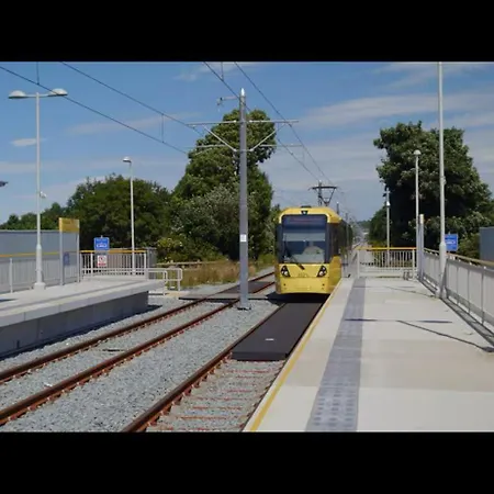 Home-from-home Near Etihad, Garden & Free Parking * Manchester