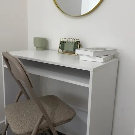 Home-from-home Near Etihad, Garden & Free Parking Casa de Férias Manchester