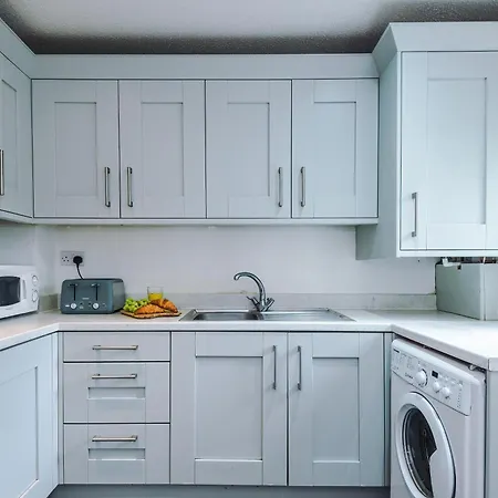 Ferienhaus Stylish - 5g Wifi - Free Off-road Parking - Sleeps 7 *