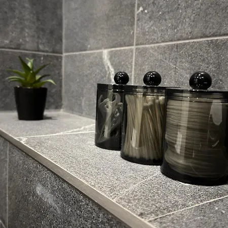 Home-from-home Near Etihad, Garden & Free Parking Manchester