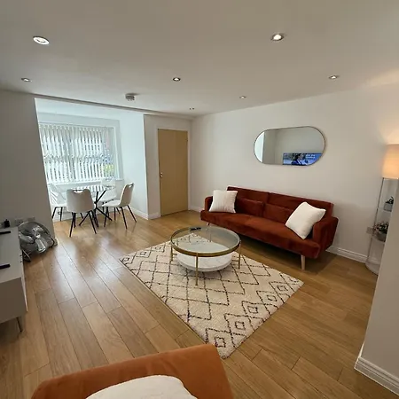 Elegant In West Didsbury Manchester