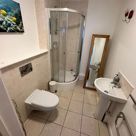 New 2 Bedroom Flat Close To Center Delta Point Apartment Manchester