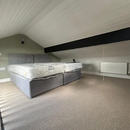 4-bed Family Or Group In Glossop Appartement *