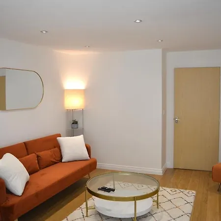 Elegant In West Didsbury * Manchester