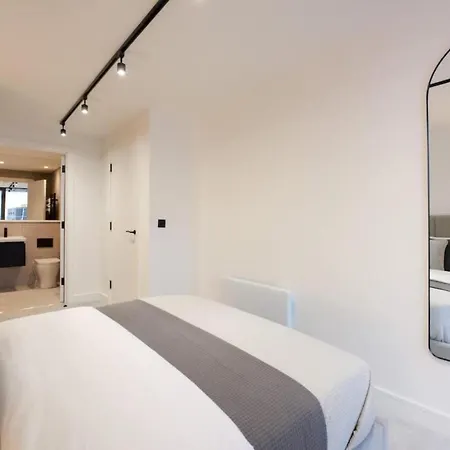 Solaro At The Heim 아파트 *