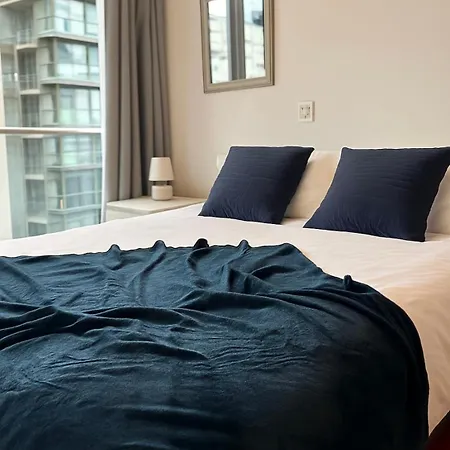 Lowry River Twin Balcony Deluxe Apartman Manchester