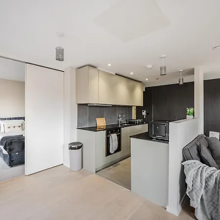 2 Bed Modern Flat, Castlefield, Citycentre, Parking, Self-checkin, Sleeps 4, Balcony, Wifi, Views Apartamento