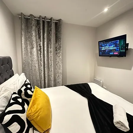 40 Percent Off Monthly 2 Bed Modern Near Piccadilly - Parking - Fast Wifi