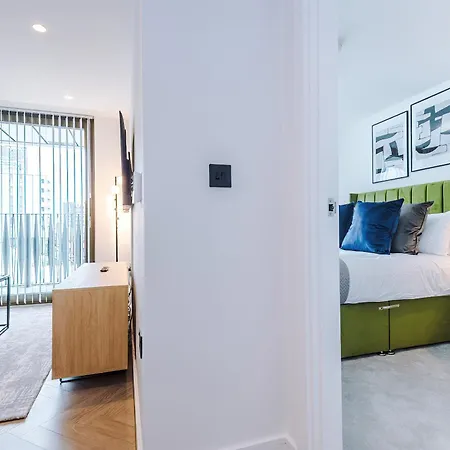 Apartment Stylish 2 Bed 2 Bath In Manchester