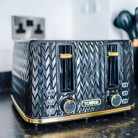 Quay House - Modern Apartments In Salford * 맨체스터