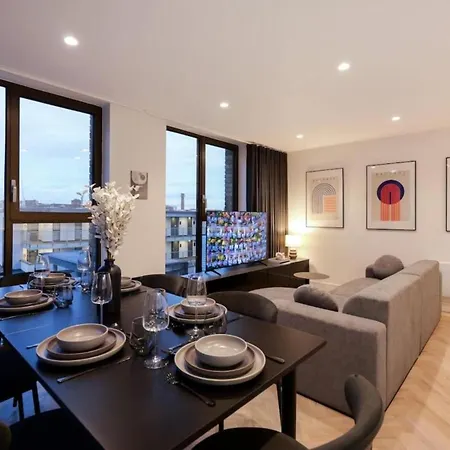 Pappilo At The Heim * Manchester