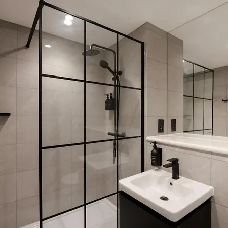 Solaro At The Heim Manchester