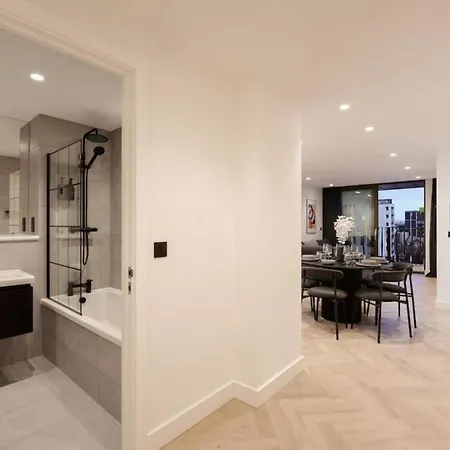 Solaro At The Heim * Manchester