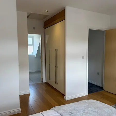 Elegant In West Didsbury * Manchester