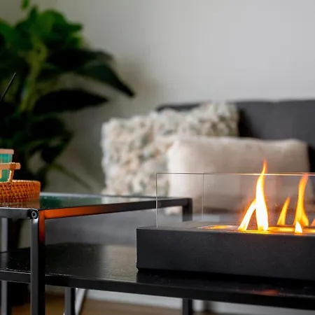 Apartment Center 28 Day Perks From May, Family And Business Travel Hideaway,parking, Walking Distance To Amenities Manchester