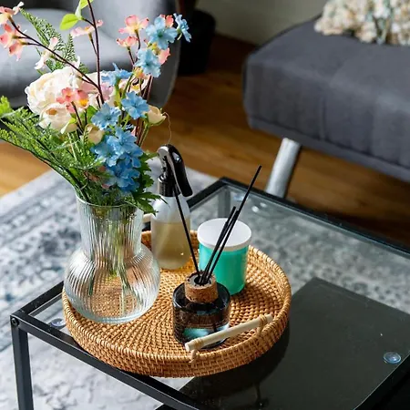 Center 28 Day Perks From May, Family And Business Travel Hideaway,parking, Walking Distance To Amenities Manchester