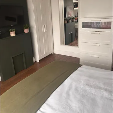 Bed & Breakfast Modern & Cosy In The Heart Of Breakfast Included Manchester