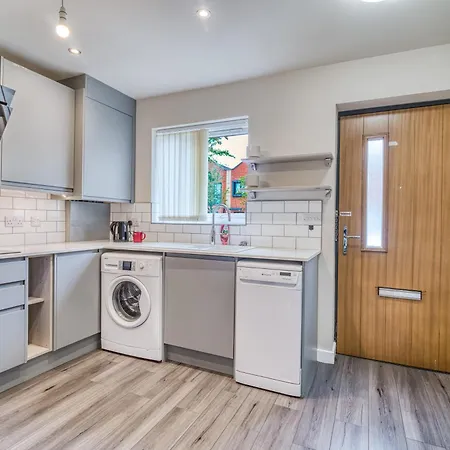 Stylish 2-bedroom In Salford - 5 Guests * 맨체스터