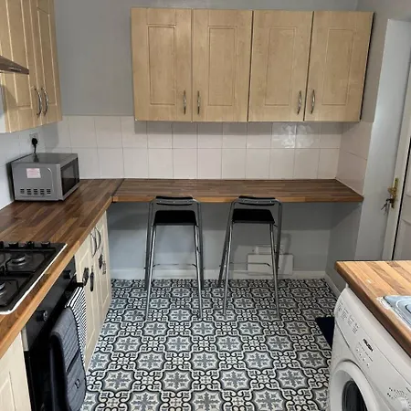 Bakewell St 2br Retreat For 5 With Free Parking * Manchester