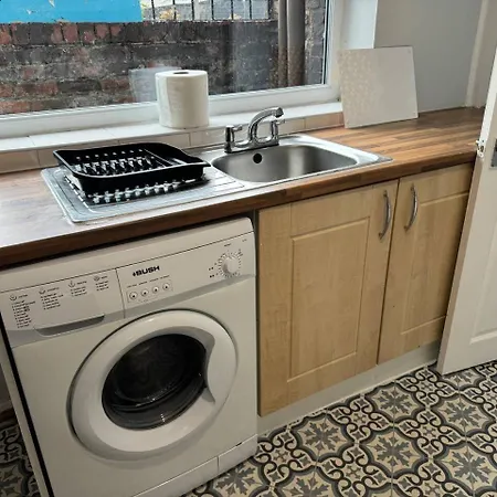 Bakewell St 2br Retreat For 5 With Free Parking *