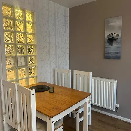 3bed Family -free Parking -manchester * Manchester