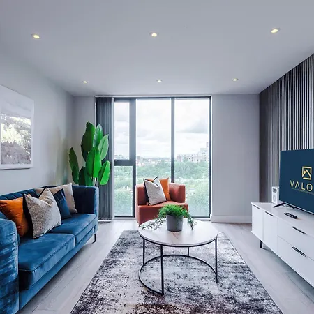 Daire Modern 2br Parking Great Location & Amenities *