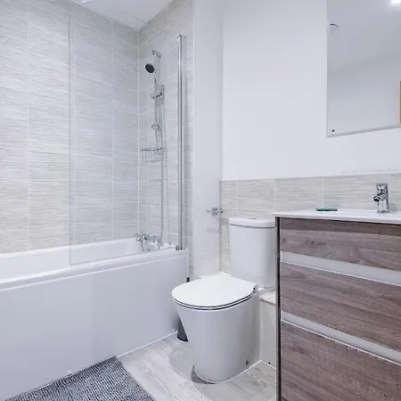 Centre, Salford Luxury מנצ'סטר