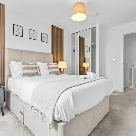 Modern 2br Urban Nest In Salford, For 4 Manchester