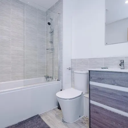 Centre, Salford Luxury מנצ'סטר