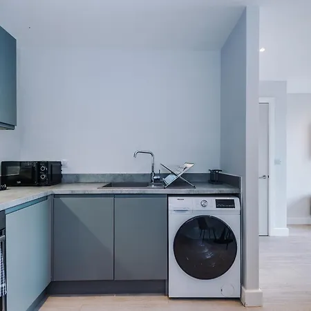 Stylish 1-bed Fast Wi-fi Easy Access To Διαμέρισμα