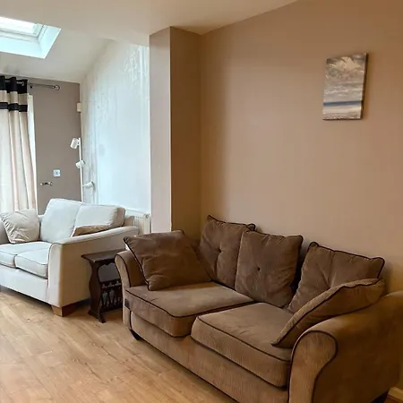 3bed Family -free Parking -manchester Apartment Manchester