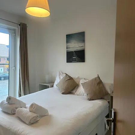 3bed Family -free Parking -manchester