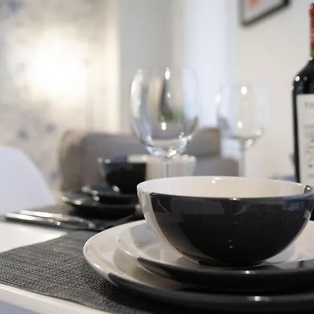Modern 2 Bed - Next To Ao Arena & Picadilly Station - - Parking & Local Transport Links 公寓 *
