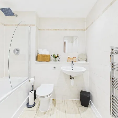 Apartment Wild Roses Serviced - Arndale Manchester