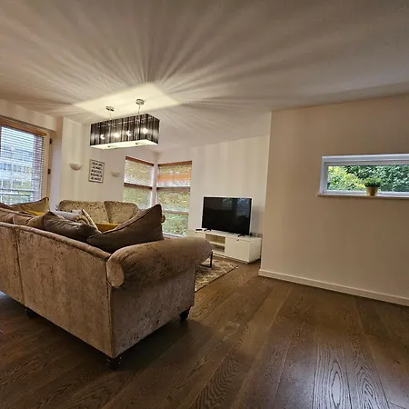 Apartment Didsbury Point