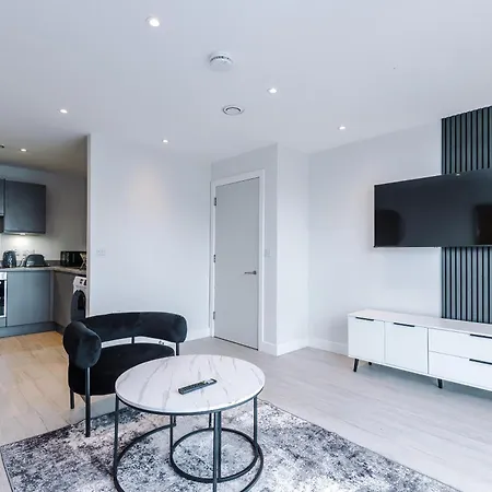 Stylish 1-bed Fast Wi-fi Easy Access To Διαμέρισμα